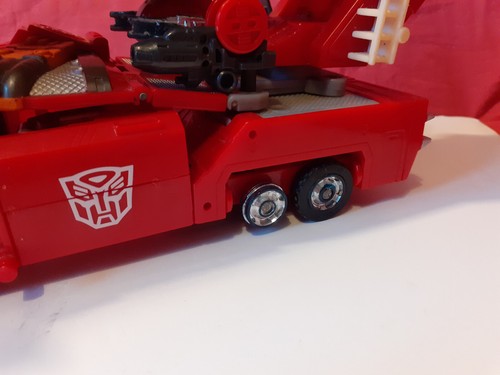 Transformers RID 2001 Optimus Prime & Ultra Magnus 'Omega Prime' - Picture 13 of 14