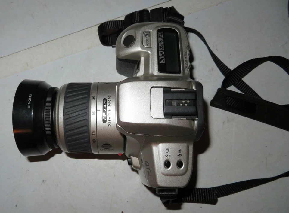 Cámara fotográfica Minolta Maxxum QTsi 35 mm SLR con lente de 35-80 mm sin probar con correa de estuche Foto 4 de 4