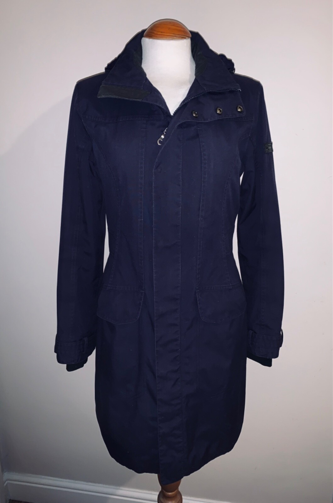 BERGHAUS Quality DESIGNER AQ2 Navy Blue Hooded Parka Style Coat Size