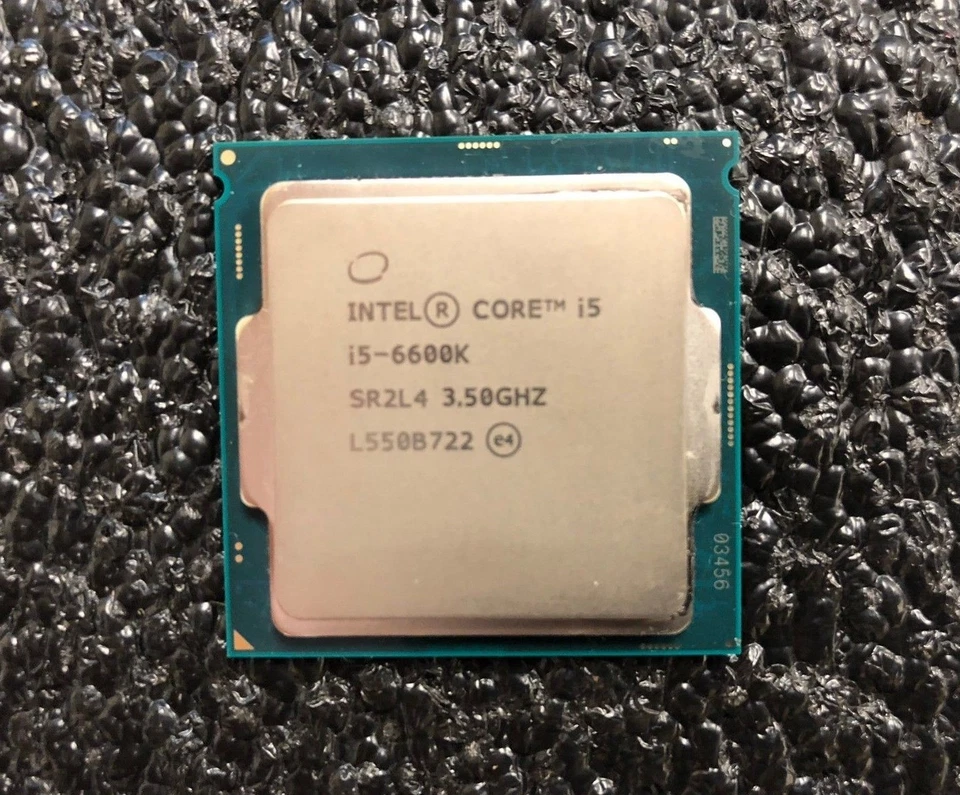 Procesador Intel Core i5-6600K de cuatro núcleos para escritorio 3,5 GHz 6 MB de caché LGA 1151 Foto 2 de 3
