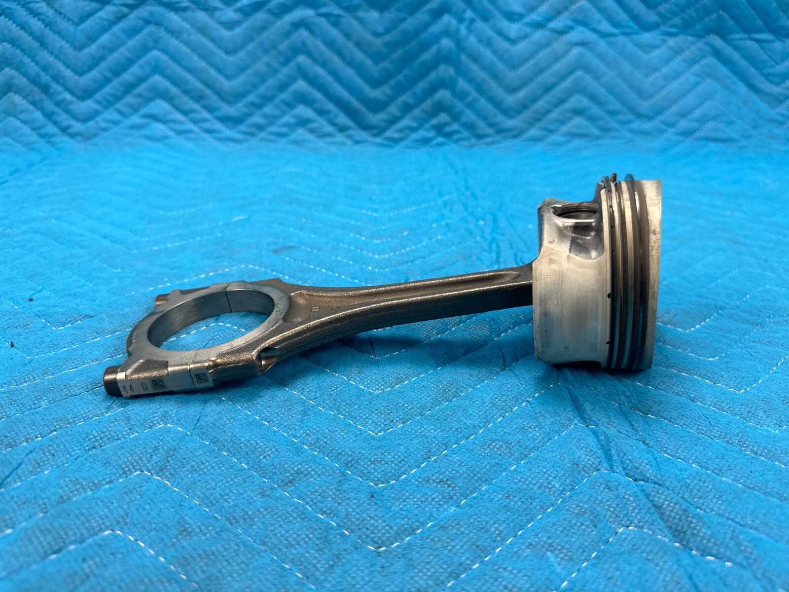 Bentley Flying Spur Engine Piston & Connecting Rod Driver Side 29k 2006-2012 OEM