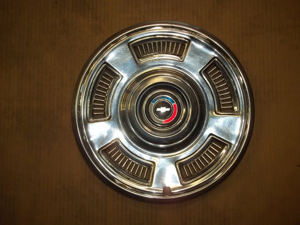 Tapacubos Chevrolet Chevelle 1967 67 cubierta de rueda de llanta tapacubos 14" OEM USADO 3006 SET Foto 4 de 4