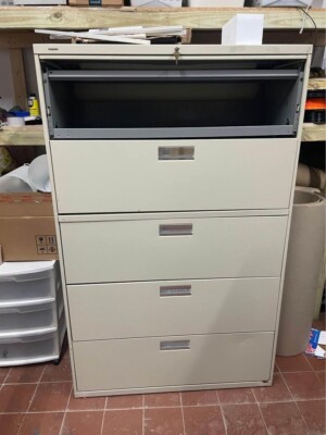 HON Brigade 600 Series 5-Drawer Lateral File Cabinet Locking Letter/Legal Putty