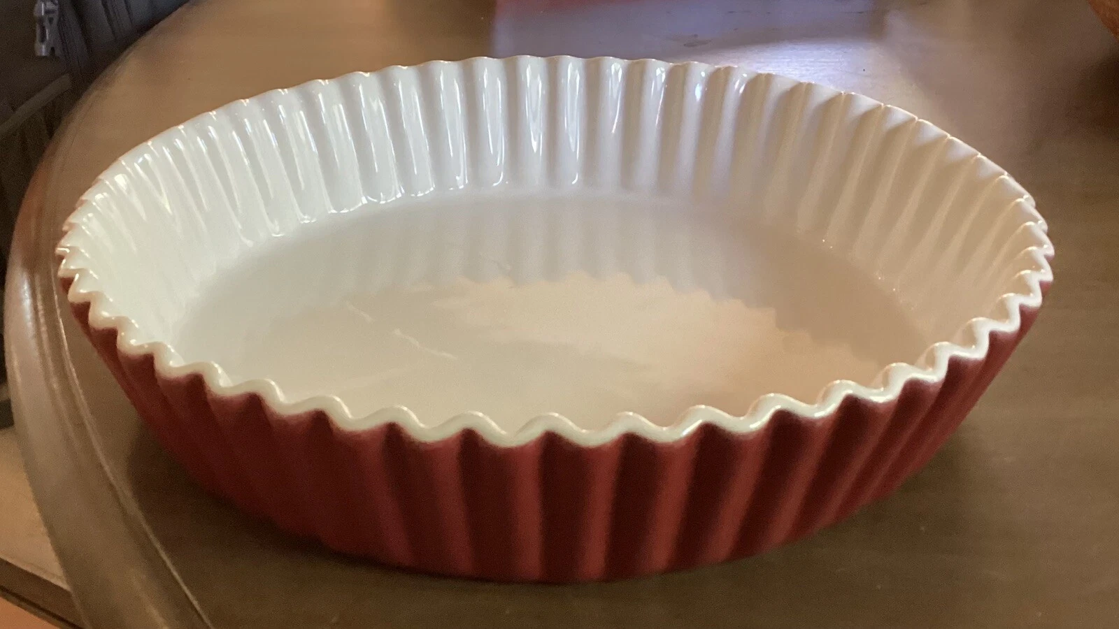 Crate and Barrel Ribbed Sides 10.5" Pie Dish, 2” Deep - Red
Opens in a new window or tab