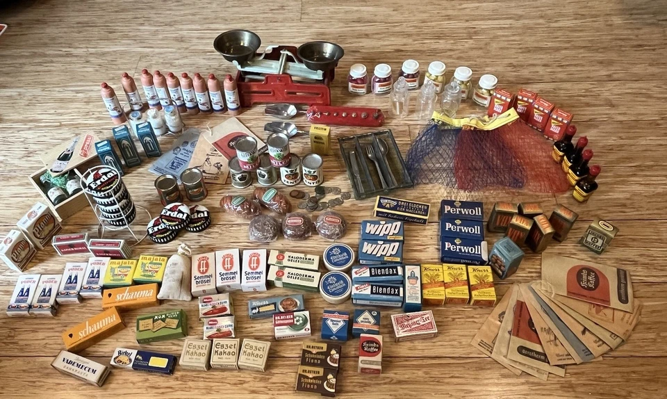 VTG MINIATURE GERMAN GROCERY STORE TOY LOT TINY BOXES  SCALE PLAY FOOD Mini - Image 2 of 4