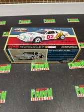 ACTION RACING COLLECTABLES DIE CAST 1:24 NASCAR R7B018236