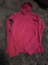 lululemon women's size 6 knit hoodie with thumb holes in a wine color