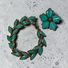 Vintage Crown Trifari Gold Tone Turquoise Molded Milk Glass Bracelet & Pin Set