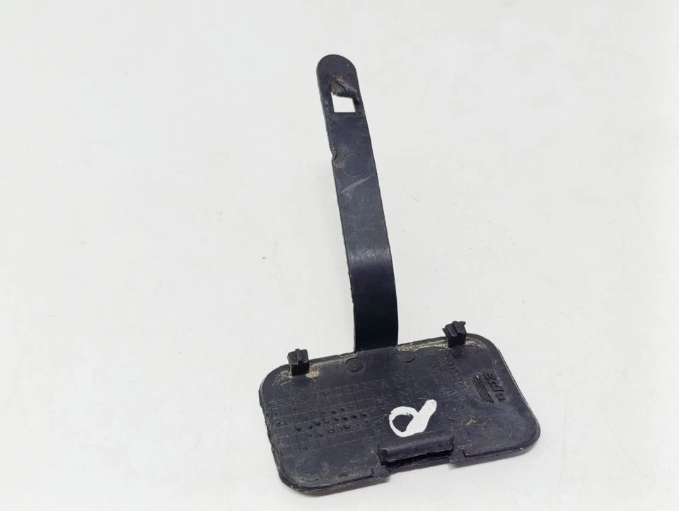 Peugeot 607 2002 Front Towing Eye Cover 9629154277 UST129959 - Image 2 of 3