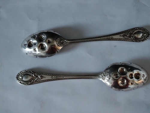 Nice pair Of Berry Spoons by MH & Co - Picture 2 of 5