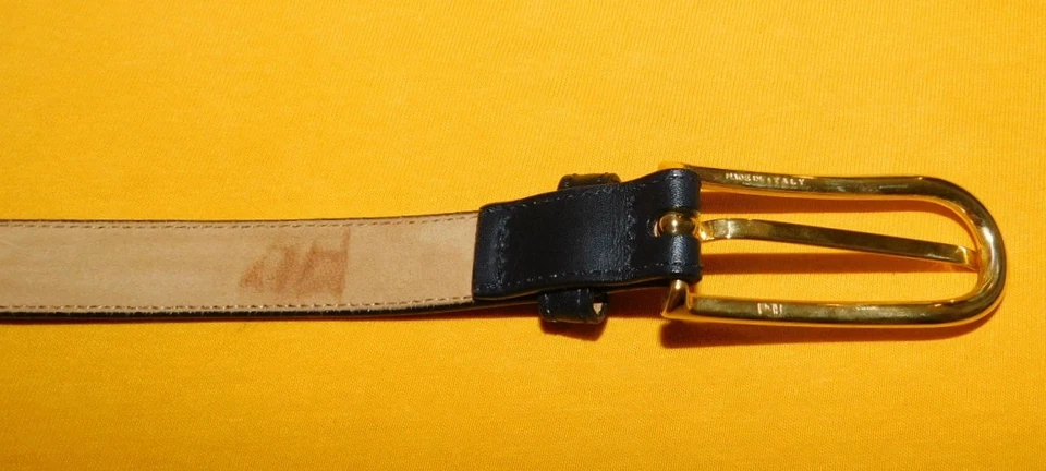 女式 SAKS FIFTH AVENUE 黑色皮革超薄腰带 S 码 - 28/70 厘米.. — 第 3/4 张图片