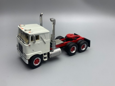 #ad Top Shelf 1 64 Mack F700 White Die casting Tractor Model Car $56.00