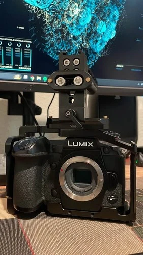 Panasonic LUMIX G9 20.3 MP Digital Camera - Black (Body Only)