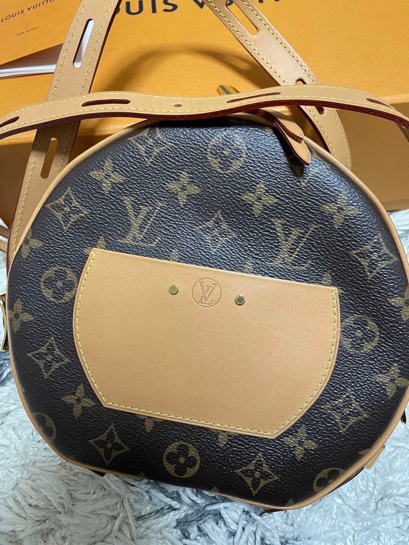 LOUIS VUITTON M45647 Boite Chapeau Souple MM Monogram Shoulder Bag