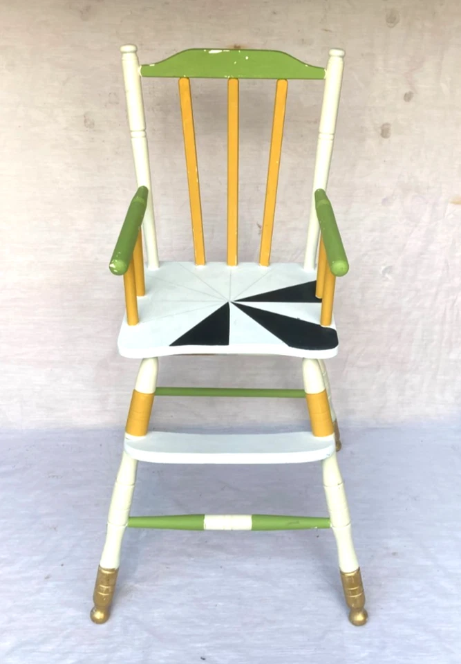 Винтажный детский высокий стул ручной работы из массива дерева с подставкой для ног - Изображение 2 из 3