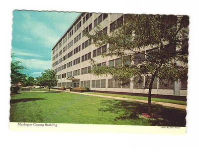 #ad #ad Muskegon County Building in Muskegon Michigan vintage postcard unposted $5.95