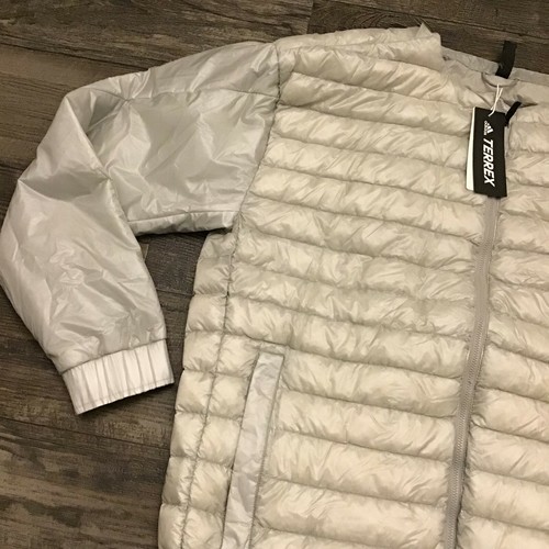 Chaqueta de plumón Adidas Terrex Caminata Bombardero GRANDE Gris Metal Repelente de Agua Para Hombre GD1166 - Imagen 7 de 12