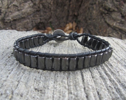 Handcrafted Gift Men's Magnetic Sports Surf Black Leather Bracelet Indian Button - Picture 3 of 10