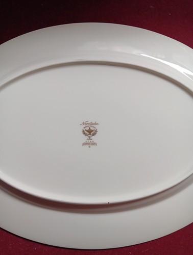 Noritake Stanford Court Meat Plate - Picture 2 of 2