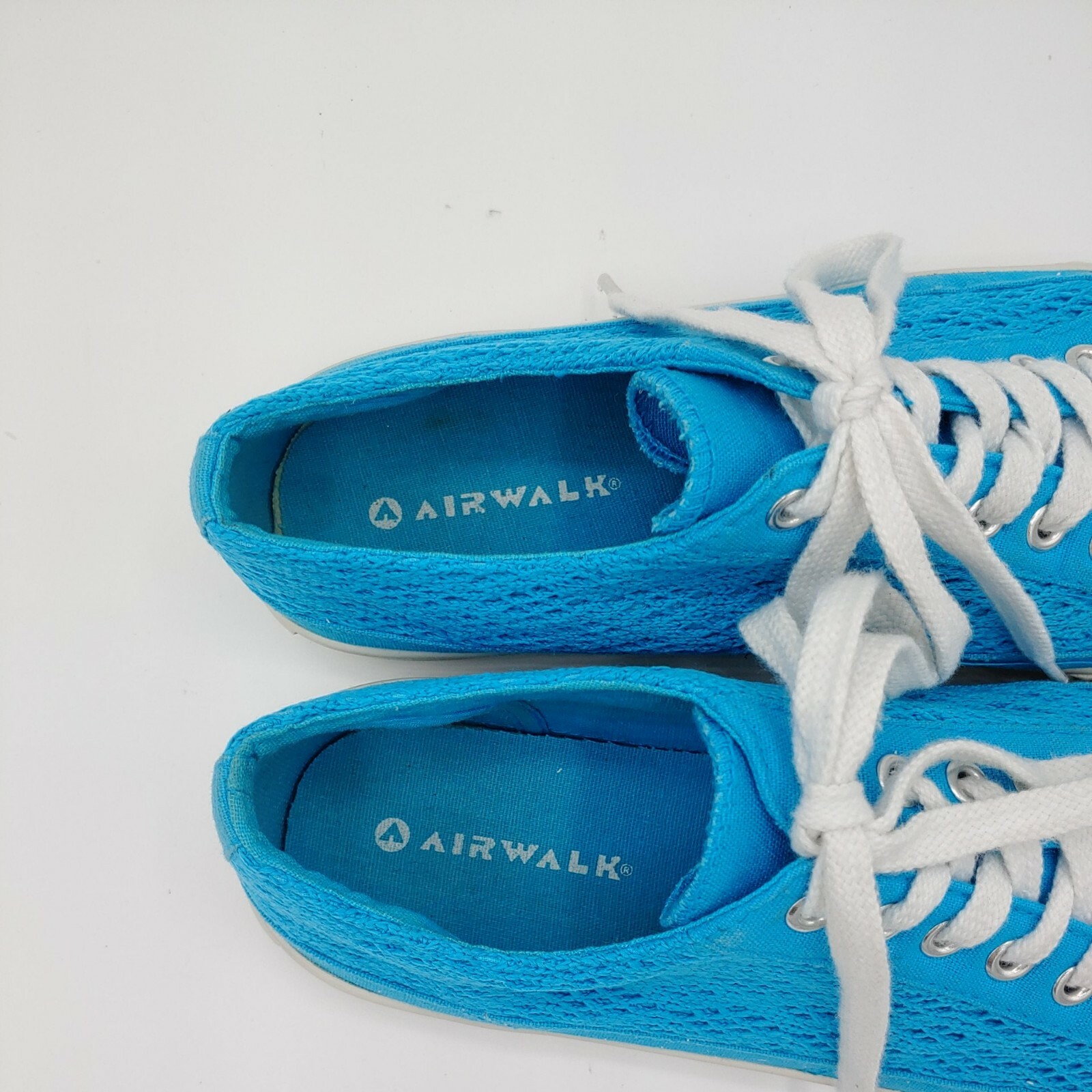 Best Nude Sneakers For Women: Airwalk Basil - 83p2uwt