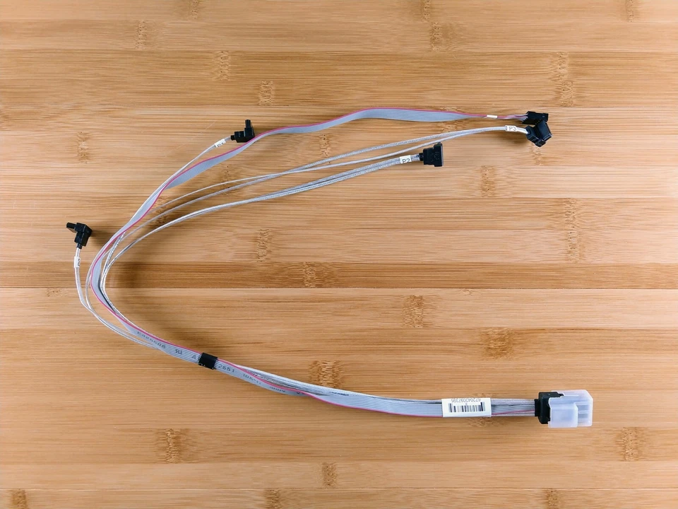 Supermicro CBL-0278L-01 34/44/54/64cm SFF-8087 to 4x SATA right angle + sideband - Image 2 of 4