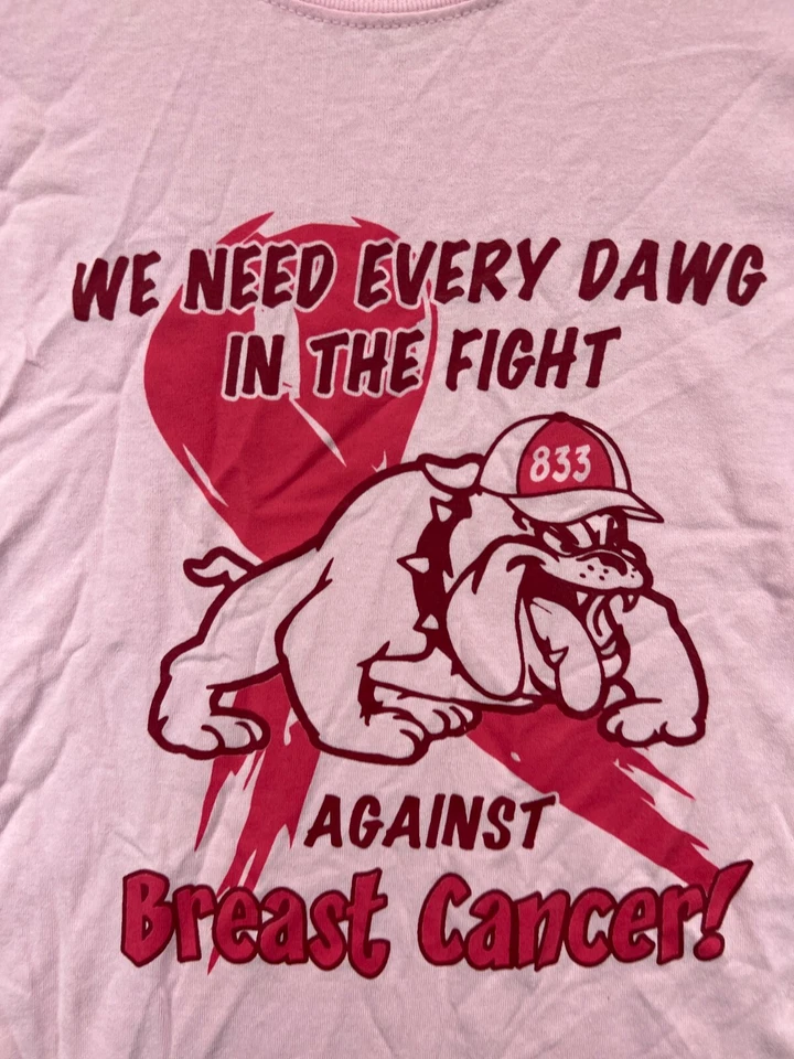 Camiseta Bulldog Cáncer de Mama Mujer Pequeña Rosa Crew Gráfico Manga Corta Foto 3 de 4