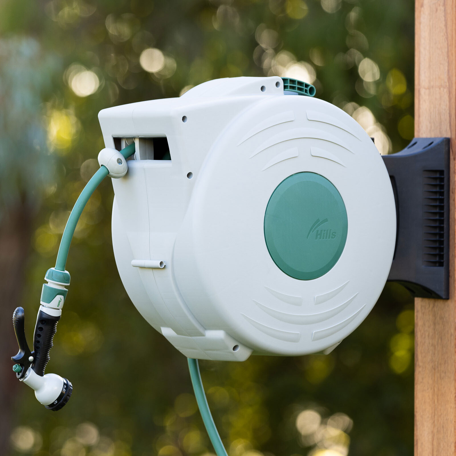 Hills 20m Automatic Hose Reel with Pivot Wall Bracket and Hose Fittings