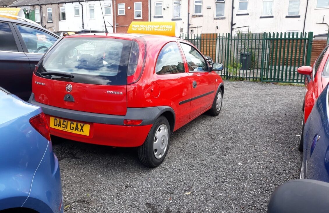 VAUXHALL CORSA 1 LITRE , GENUINE 21000 DOCUMENTED MILES FROM NEW