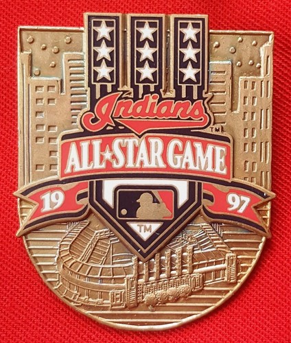 Pin de solapa de juego de estrellas Jacobs Field Cleveland Indians Vintage 1997 MLB ¡Como nuevo! - Imagen 1 de 9