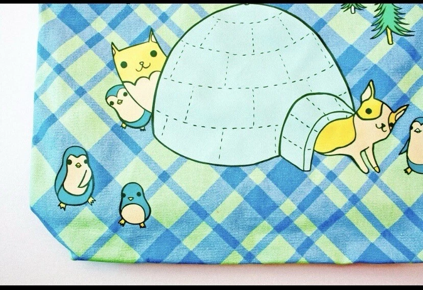 Bolso de Mano Bungalow 360 Iglú Fiesta Critters Lona a Cuadros 13x13 Foto 3 de 4