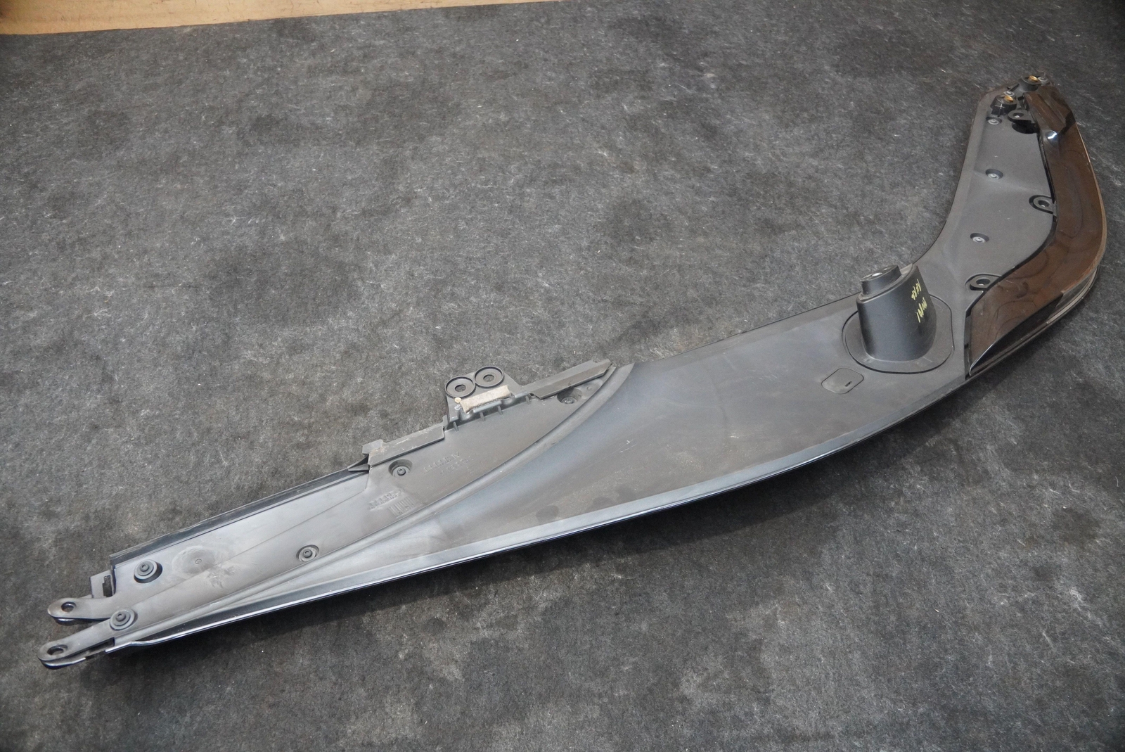 Rear Right Roof Quarter Spoiler Pillar Trim Body Panel 51627372044 BMW i8 14-20