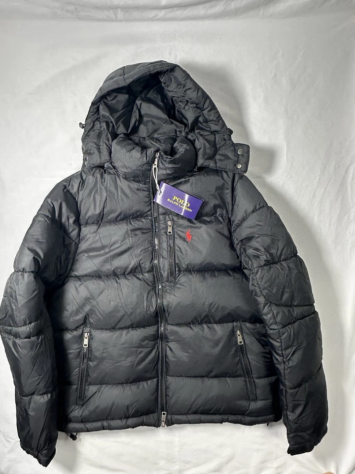 Polo Ralph Lauren – Doudoune Homme Noire Capuche – Logo Rouge – Neuve - Photo 2/4