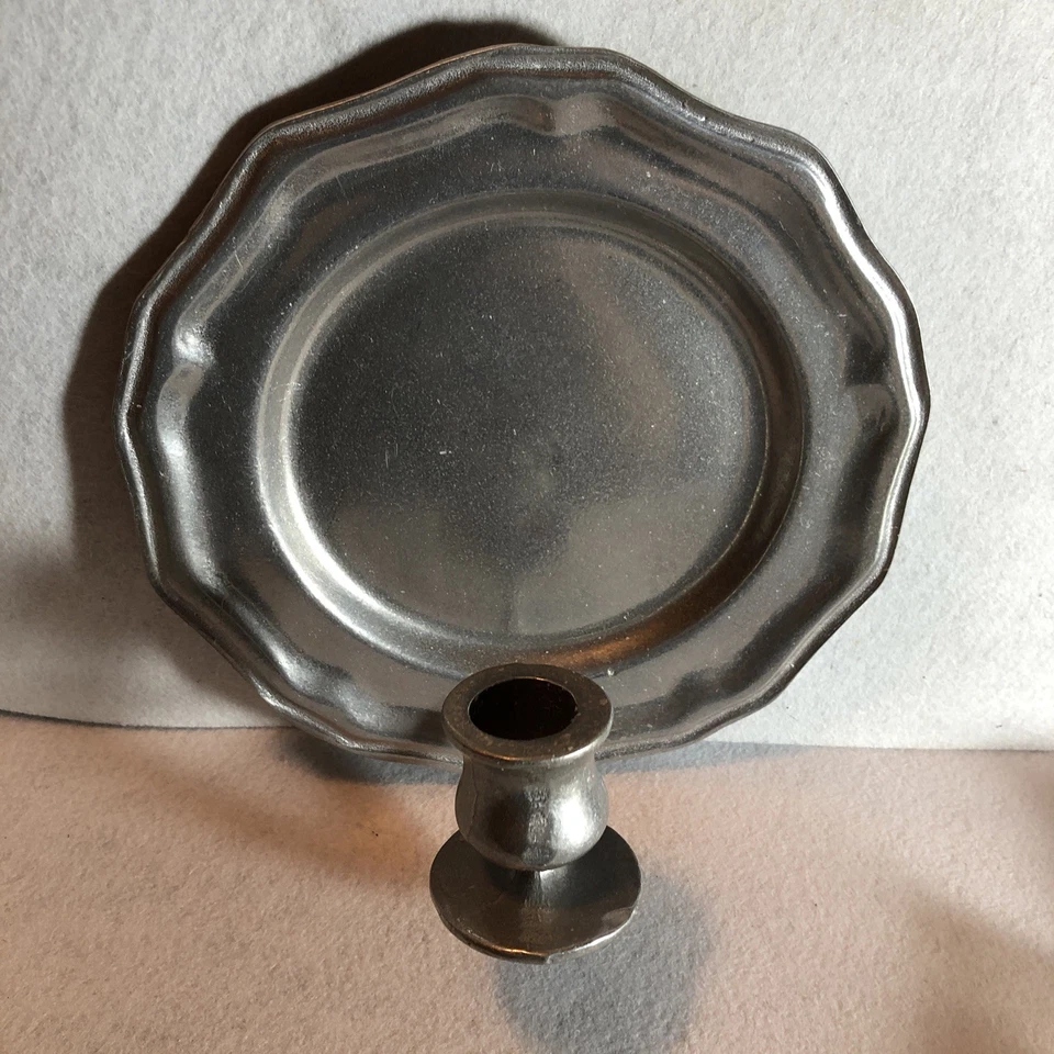 Colonial Williamsburg Style Primitive Pewter Candle Wall Scone Reflector - Image 2 of 4