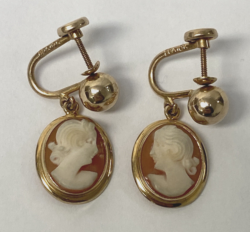 Vintage 10k Yellow Gold Cameo Stamped BDA Clip Dangle 3.4 Grams