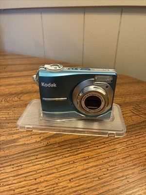 Kodak EasyShare C813 8.2MP Blue Digital Camera Point And Shoot - Tested Works