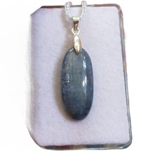 Kyanite Pendant Blue with Moving Claw 27.5x12.3mm No. 6111