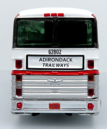 1969 Eagle Model 05 Coach: Adirondack Trailways 1:87 (HO) Diecast Model Bus - Picture 6 of 6