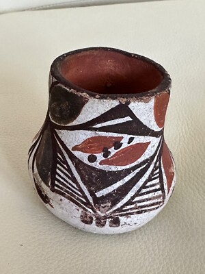 Vintage Isleta Pueblo Pot  4.25'' x 2.5''