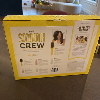 DRYBAR Smooth Crew, The Brush Crush Heated Straightening Kit  display picture 3