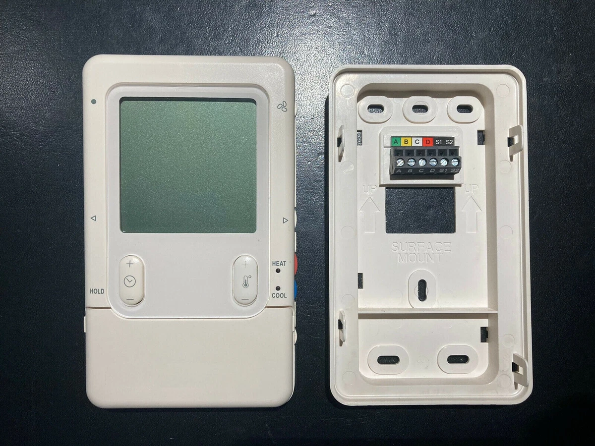 Bryant~~Evolution~~SYSTXBBUID01-B~~Programmable Digital Thermostat~~ | eBay