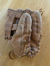 Vintage Regent Mag 0-2996 Ball Glove, Right Hand Throw