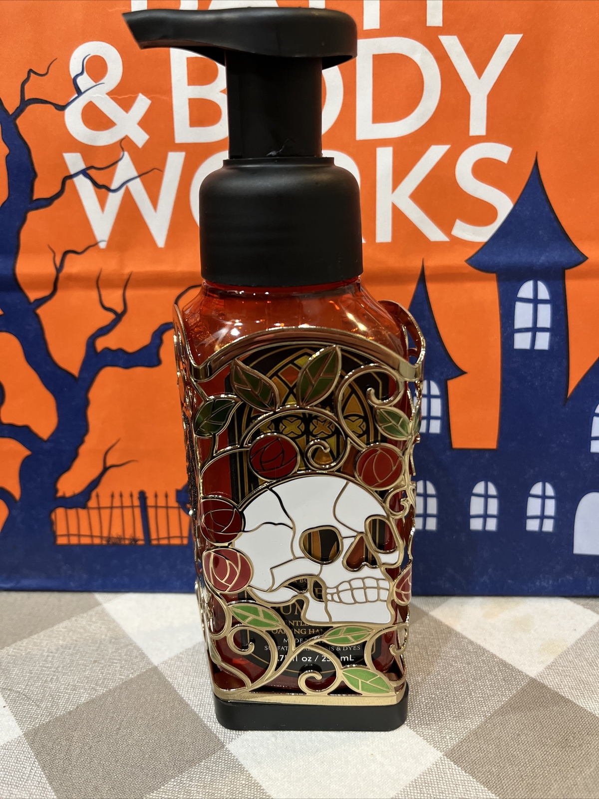 Bath & Body Works STAINED GLASS SKULL💀🦇🎃 Gentle Foaming HAND SOAP