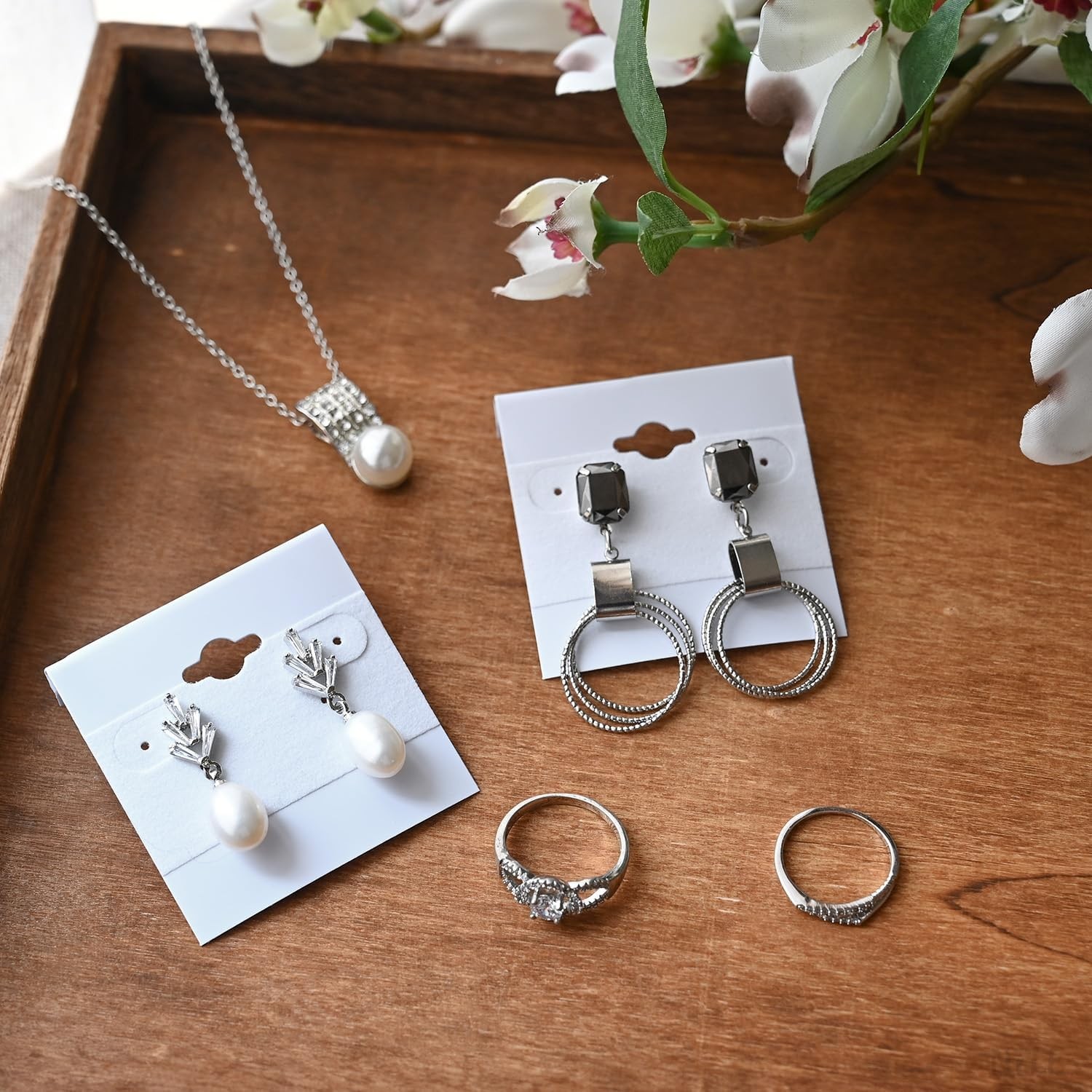 MOOCA Plain 2 x 2 in White Hanging Earring Cards, Velvet Plastic 