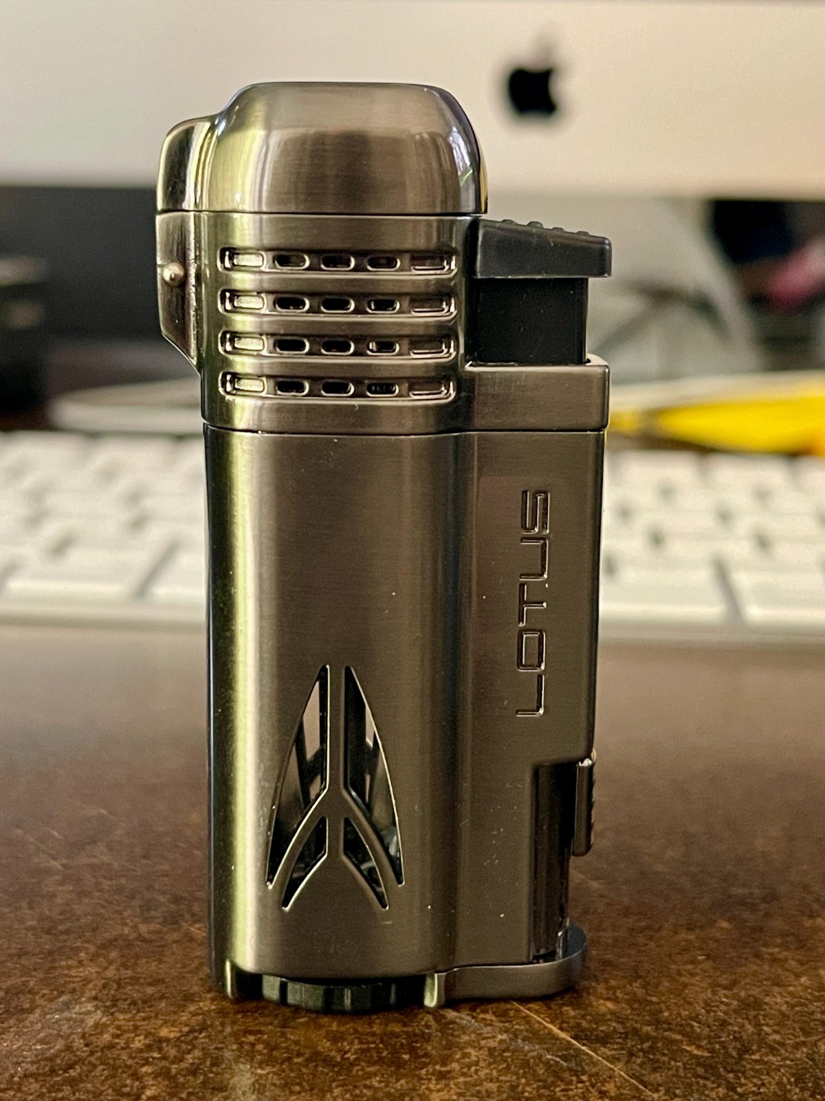 Defiant L6520 Quad Torch Jet W/cigar Punch Dark Gunmetal Sat