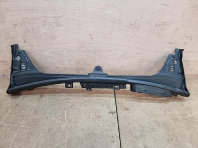MERCEDES BENZ C KLASSE BENZIN 18-20 OBERER KÜHLER EINLASSKANAL A205500300