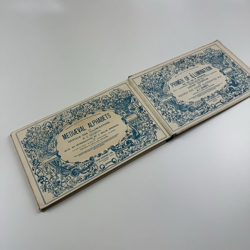 Examples of Modern Alphabets Plain & Ornamental Delamotte Crosby Lockwood 1921 * - Picture 10 of 12