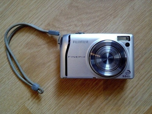 fujifilm finepix f series f47fd 9.