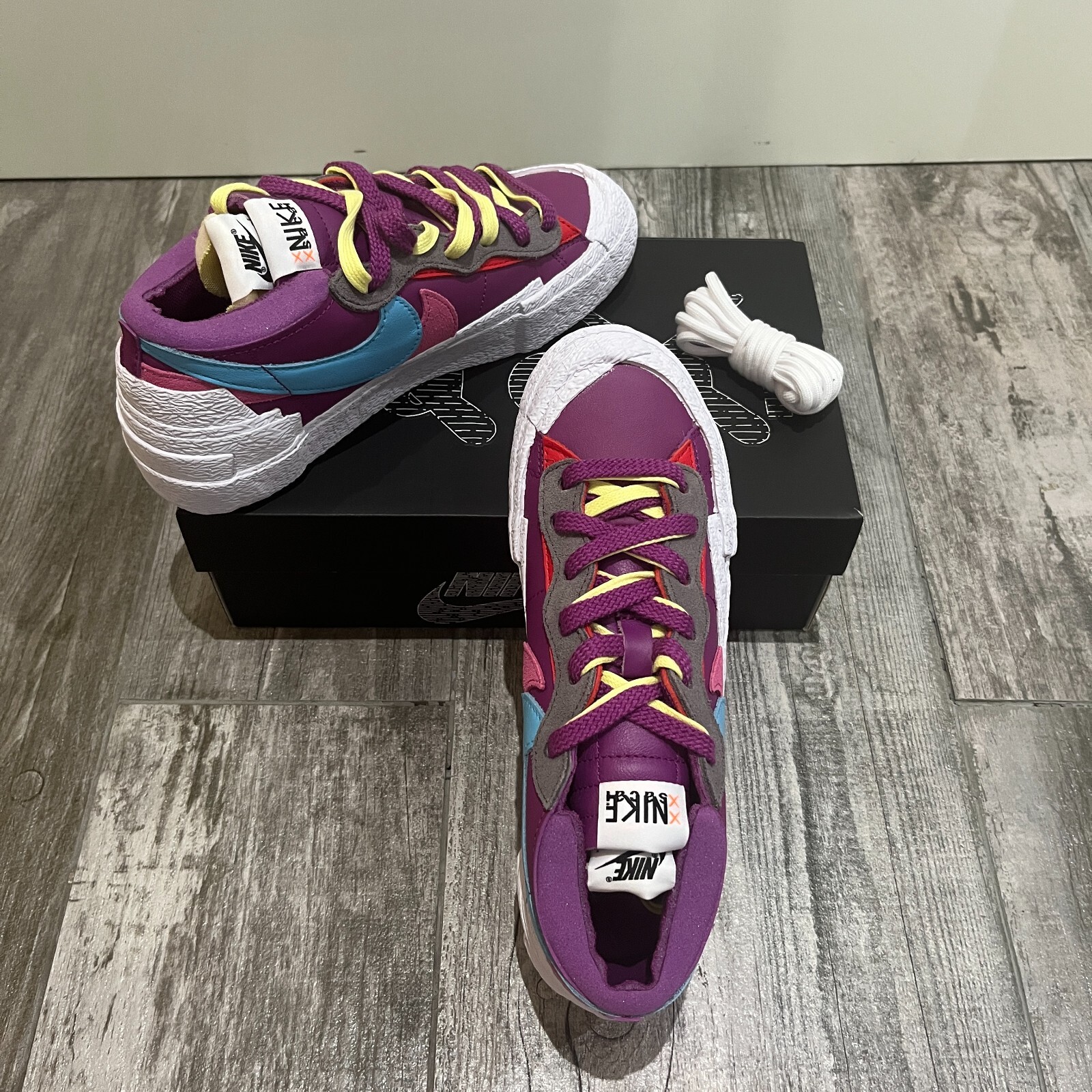 SACAI X NIKE Nike KAWS x sacai x blazer basso viola crepuscolare taglia 6 5 US
