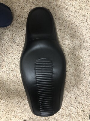 Harley Davidson Two Up seat RDW-92/61-0067 #22530 Dyna 06 & Up | eBay