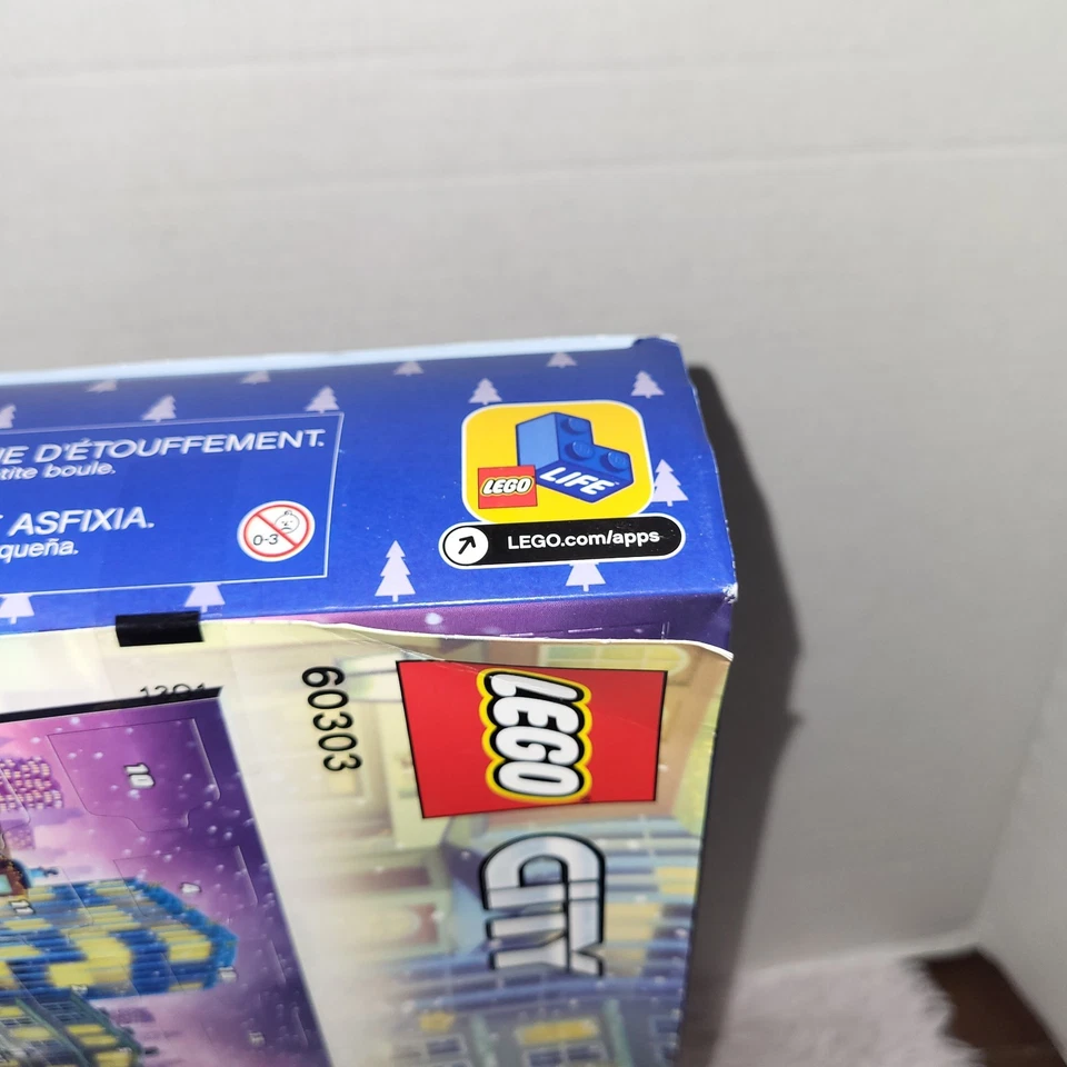 LEGO City Advent Calendar Building Kit 2021 (60303) 349 pcs NEW Factory Sealed - Image 4 of 4